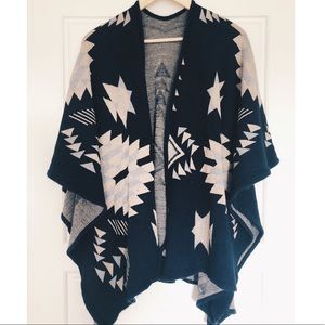 Aztec Patterned Open Front Poncho
